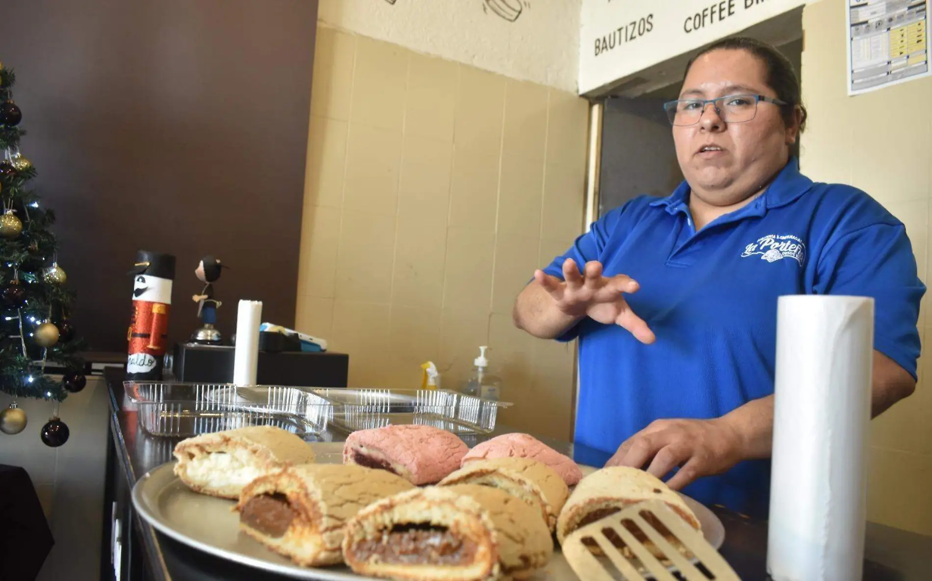 Empanadas La Porteña busca conquistar Monterrey con sus piernitas rellenas  